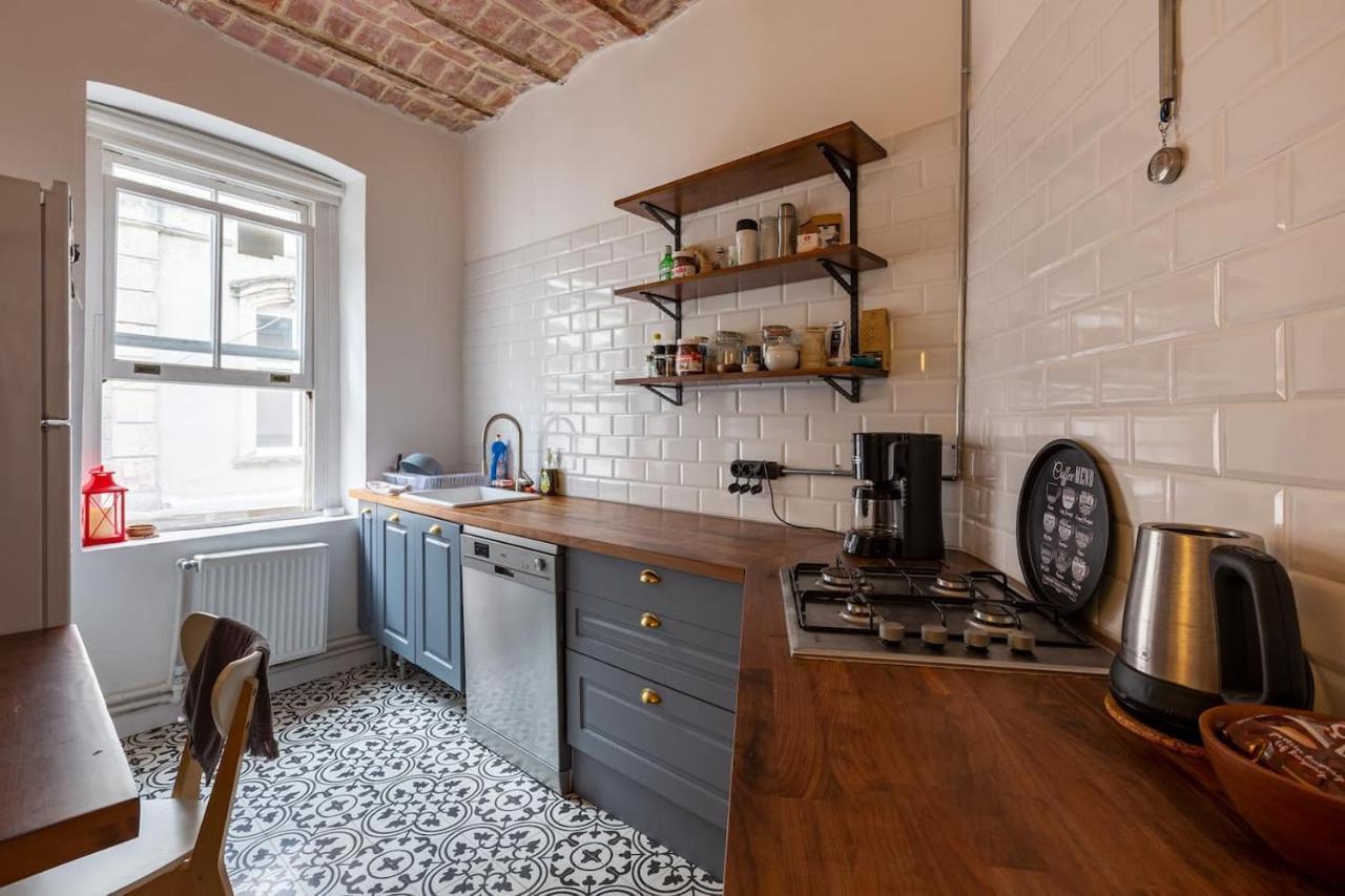Renovated Apartment At The Heart Of Istanbul With Huge Terrace Kültér fotó