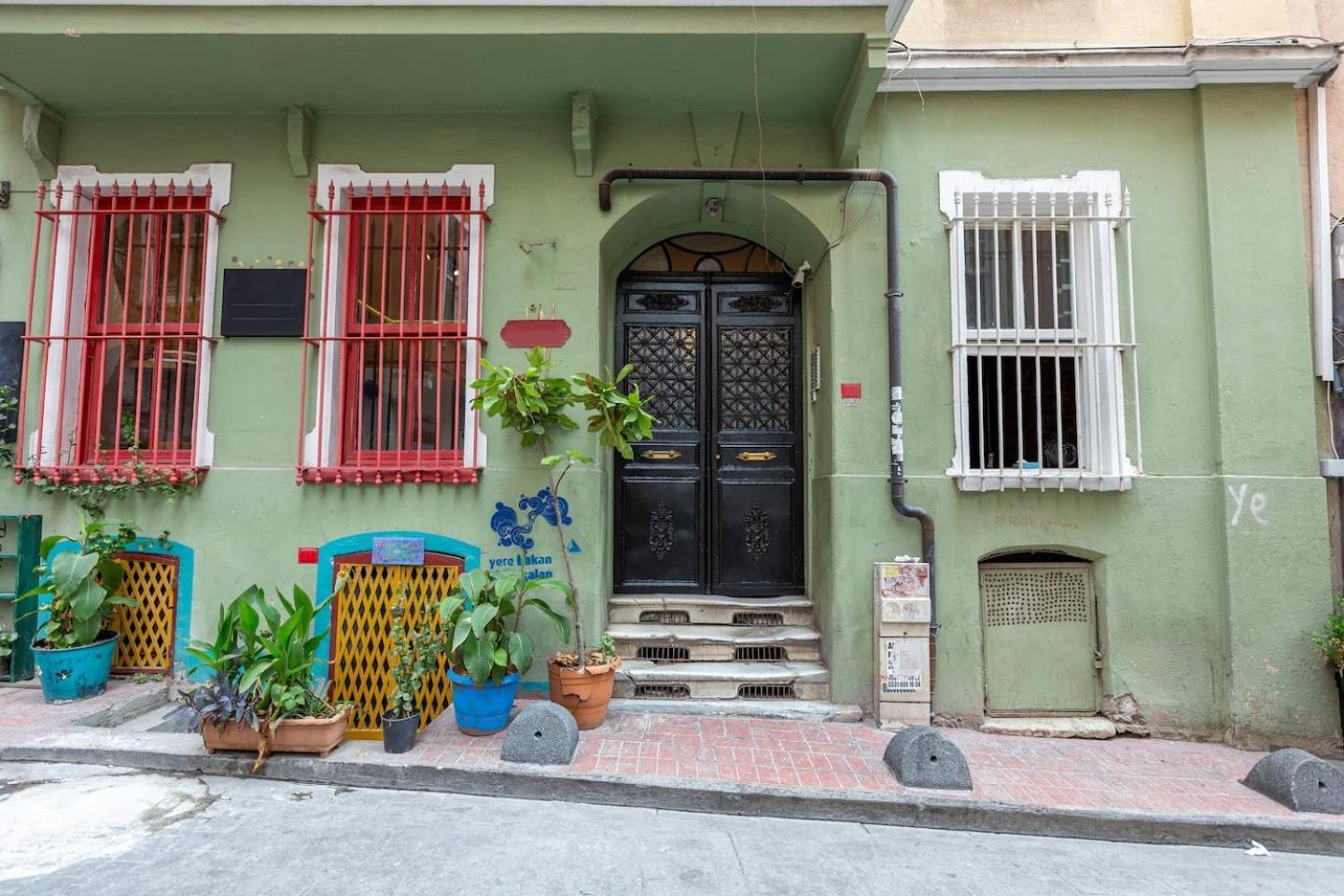 Renovated Apartment At The Heart Of Istanbul With Huge Terrace Kültér fotó